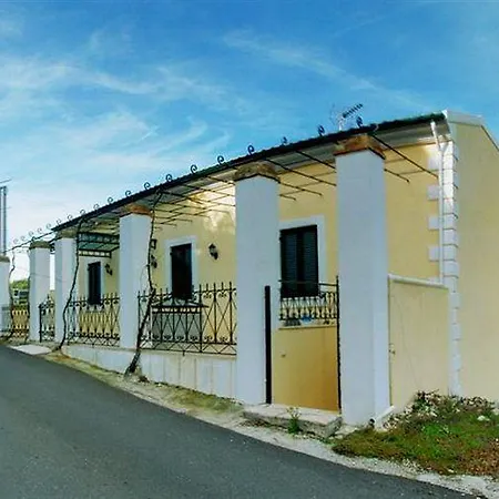 Agallis Corfu Casa de Férias Sokrákion