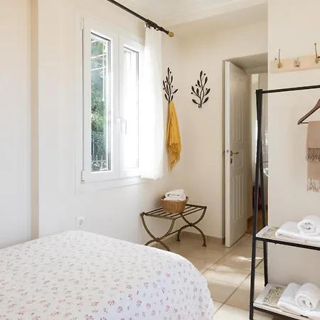 Agallis Corfu Σωκράκι