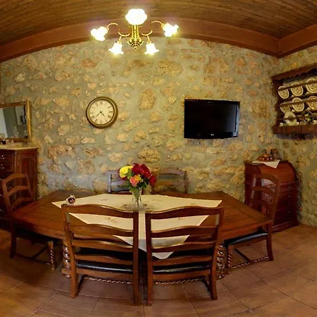 Agallis Corfu * Sokrákion