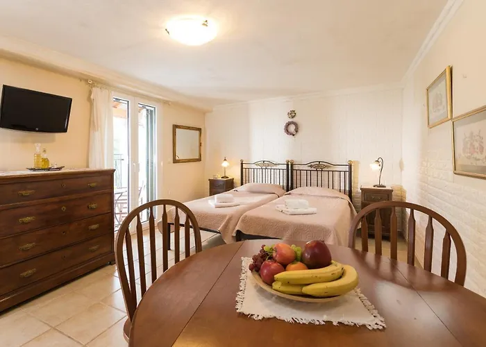 Agallis Corfu 펜션 Sokrákion