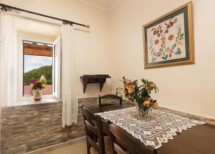 Agallis Corfu بيت للعطل