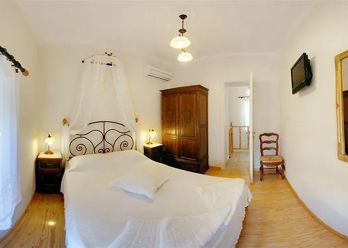 Agallis Corfu *