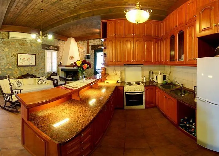 Agallis Corfu 펜션 Sokrákion