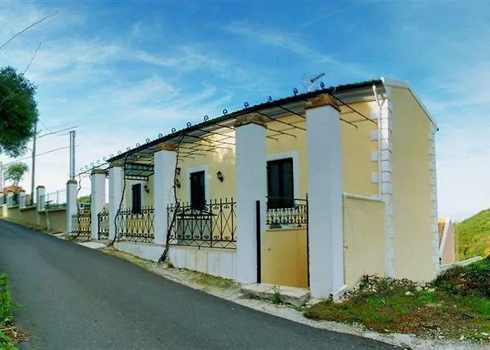 Agallis Corfu 펜션 Sokrákion